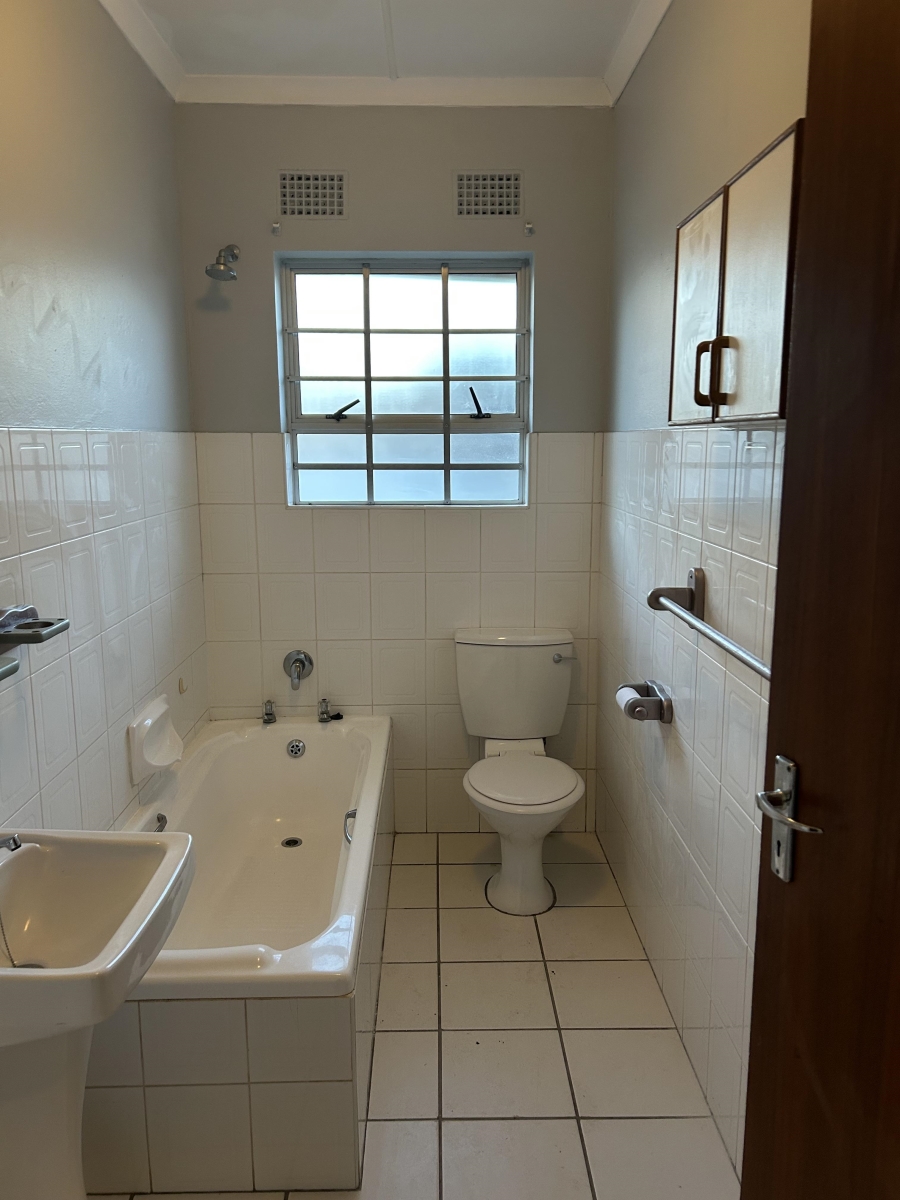 3 Bedroom Property for Sale in Abbotsford Eastern Cape